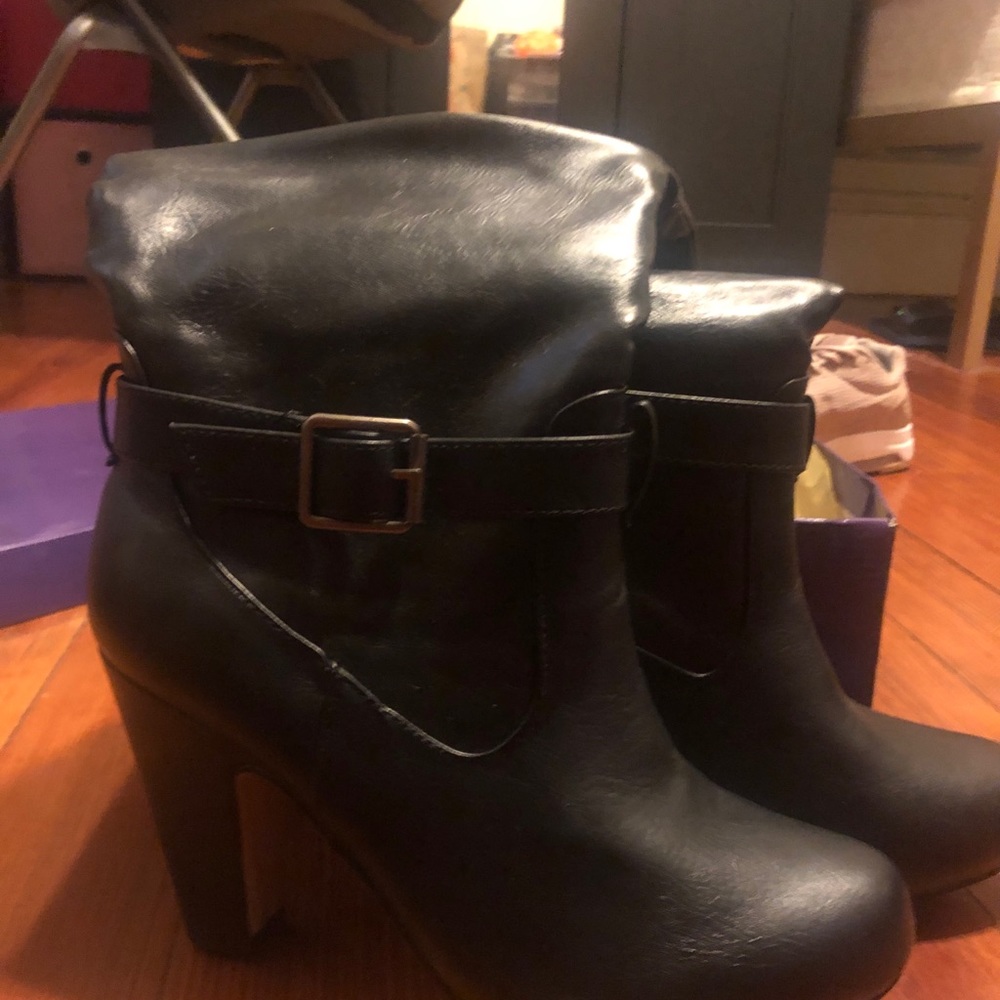 Madden Girl Wide Calf Boots size 9.5